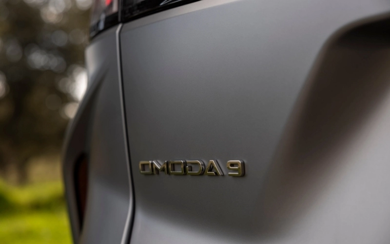 OMODA 9 SHS
