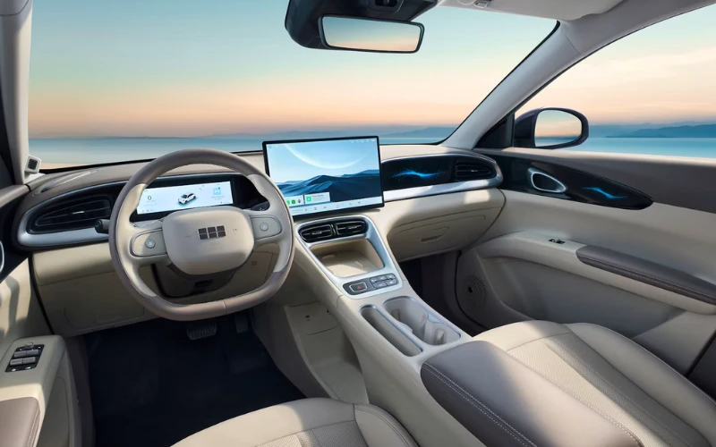 GEELY E2