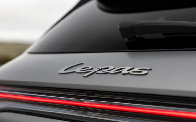 LEPAS L8 PHEV